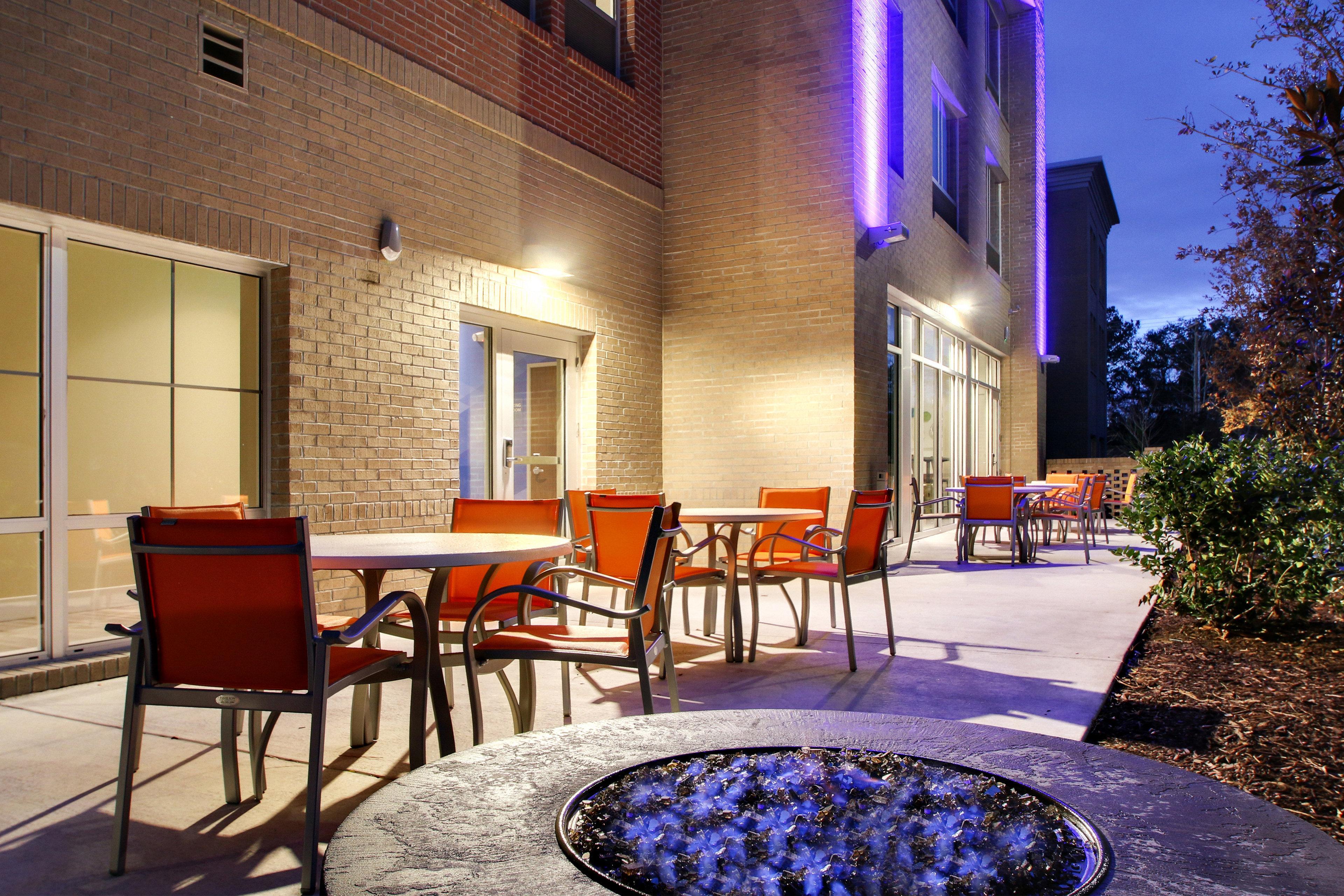 Holiday Inn Express & Suites - Summerville By Ihg Exterior photo